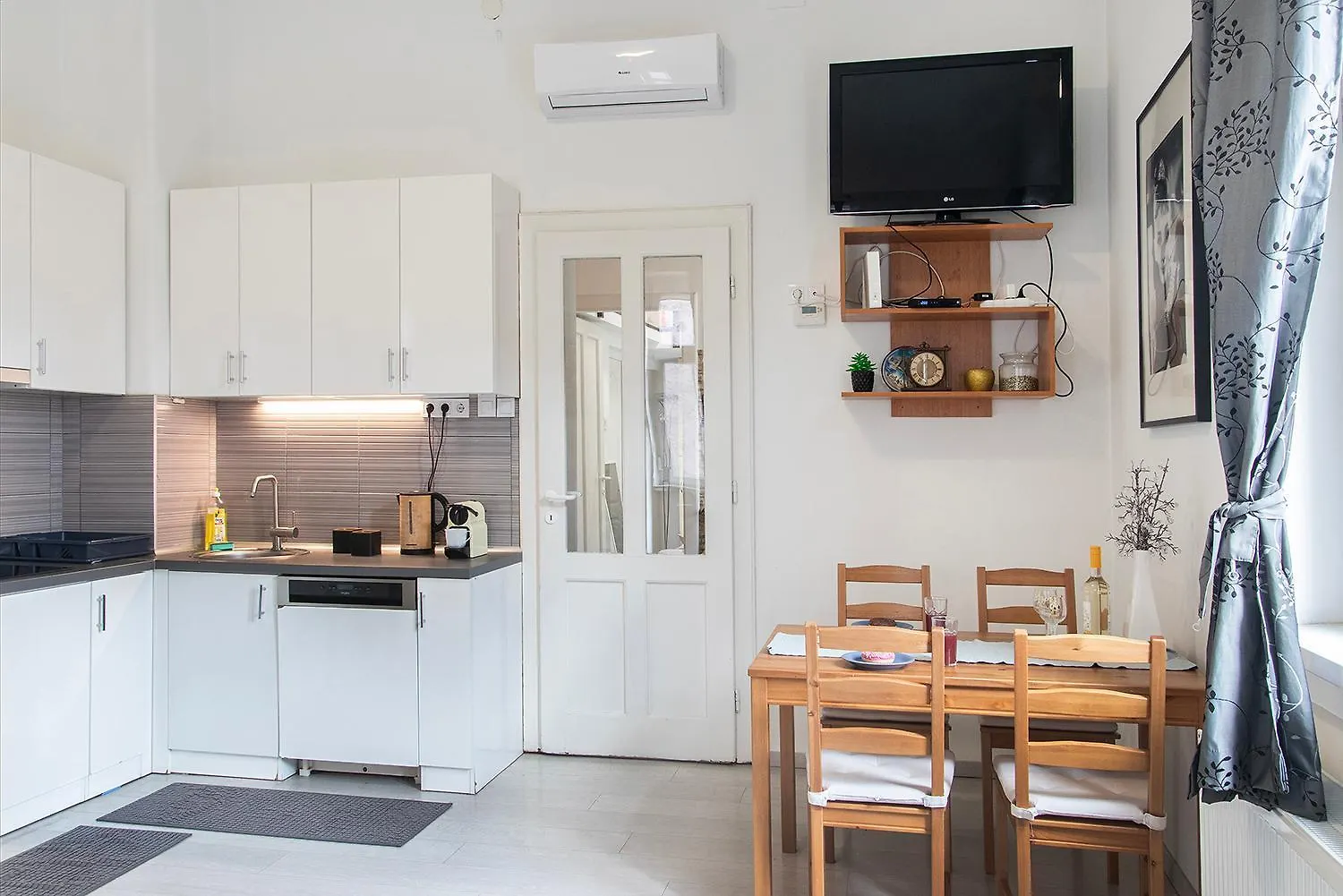 Dora Apartment Near Buda Castle With Parking! Budapest Hungary