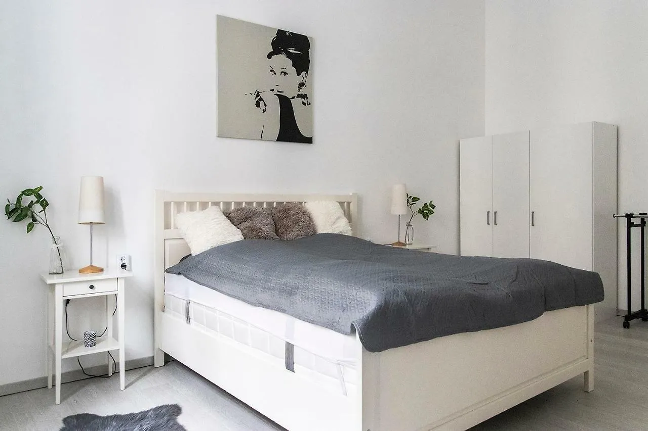 Dora Apartment Near Buda Castle With Parking! Budapest