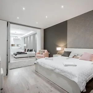 Apartment Bpr Calypso With A/c, Budapest
